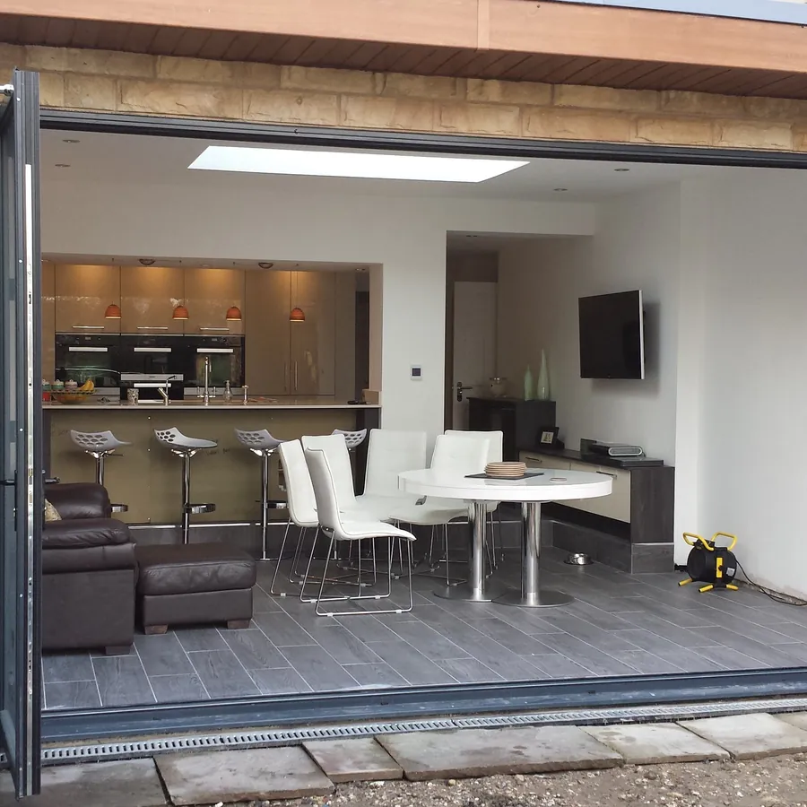 Bifold Friern Barnet